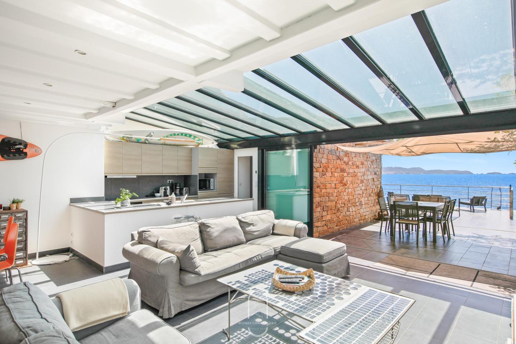 Maison Sur L'Eau-Hyeres-Almanarre-Parkings Clim Wifi By Hc Ngoại thất bức ảnh